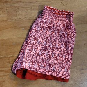 Knox Rose Red and White Chevron Design Red Lined Elastic Waist Shorts Size M